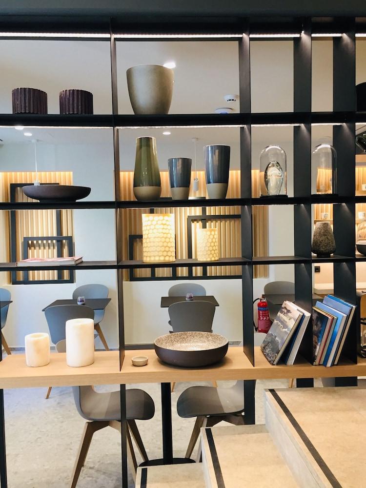 Urban Frame Plaka Hotel Атина Екстериор снимка