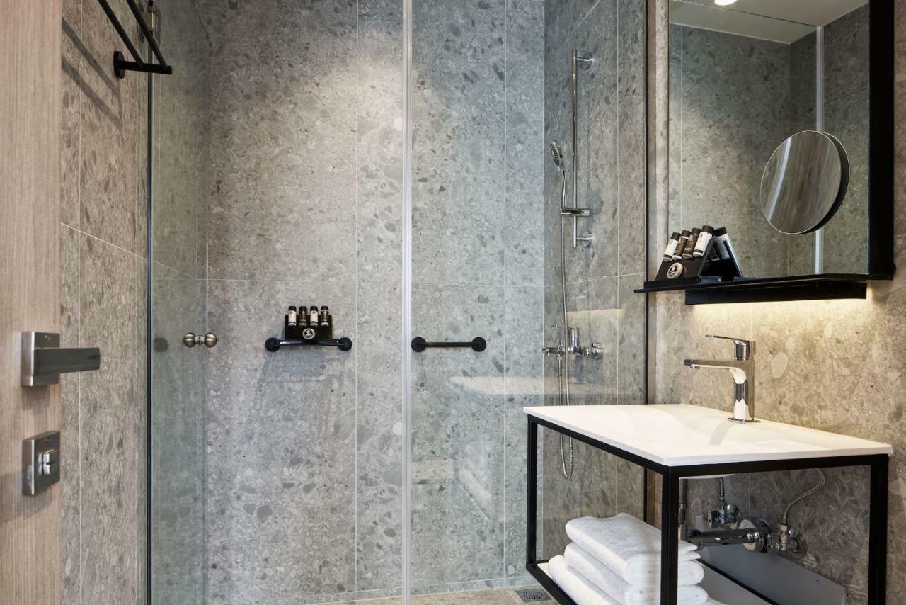 Urban Frame Plaka Hotel Атина Екстериор снимка