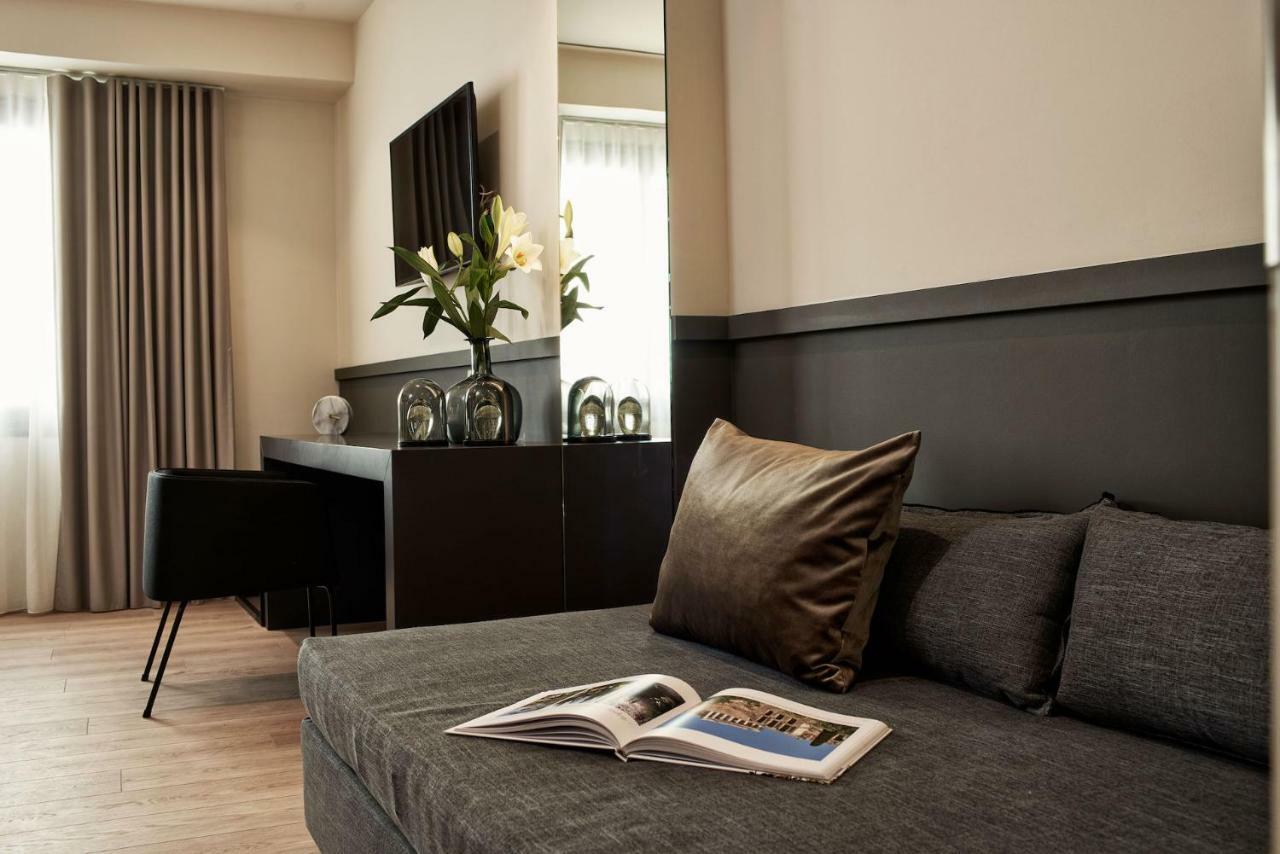Urban Frame Plaka Hotel Атина Екстериор снимка